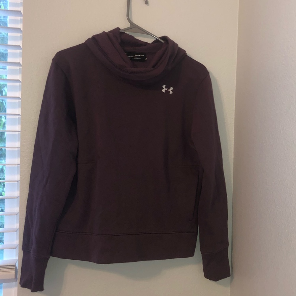 Under armour  sweatshirt with hood
